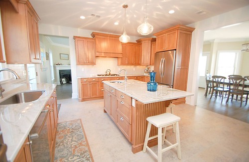 Avon House | 200 Yards from Beach Entrance