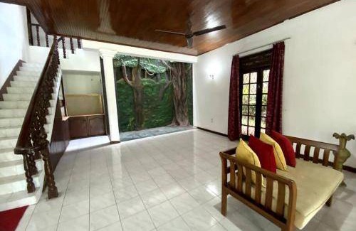 Thalawatugoda House | 2000 m² House ∙ 4 bedrooms ∙ 7 guests
