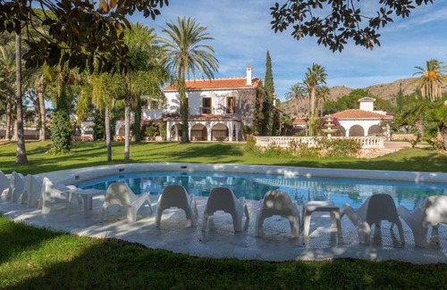 L'Albufereta Villa | 2000 m² Villa ∙ 7 bedrooms ∙ 20 guests