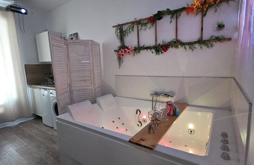 Quartier Chorier-Berriat Apartment | ๐ 2005๐ฅ Double Jacuzzi ๐appart Cosy ๐ Tram ร 50m
