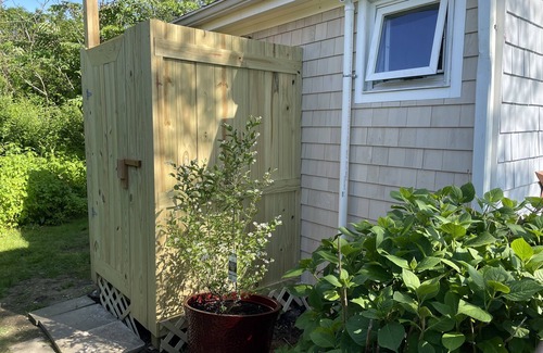 Point Judith Cottage | 2023 Updated Cottage in Pt. Judith w/Outdoor Shower