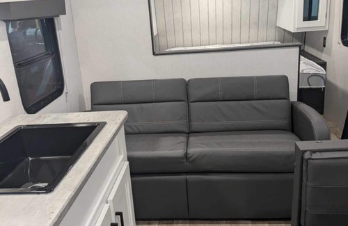 Crab Orchard House | 2024 keystone hideout travel trailer