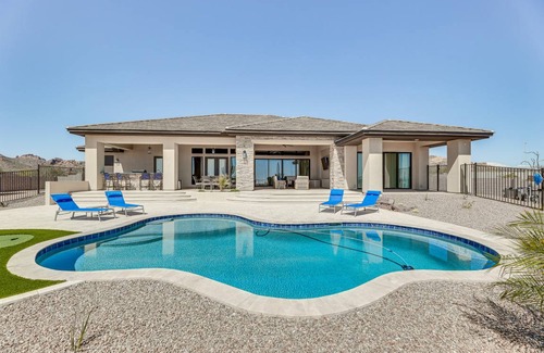 Apache Junction House | 207 m² House ∙ 3 bedrooms ∙ 8 guests