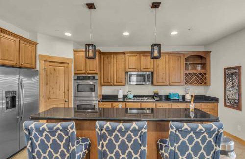 Bear Hollow Village House | 209 m² House ∙ 4 bedrooms ∙ 11 guests