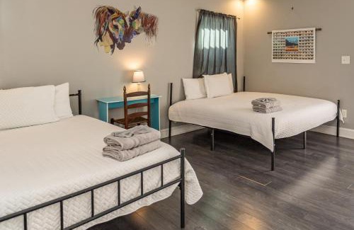 Smoketown Jackson House | 20Percent OFF Luxury 3BR on the Bourbon Trail Sleeps10