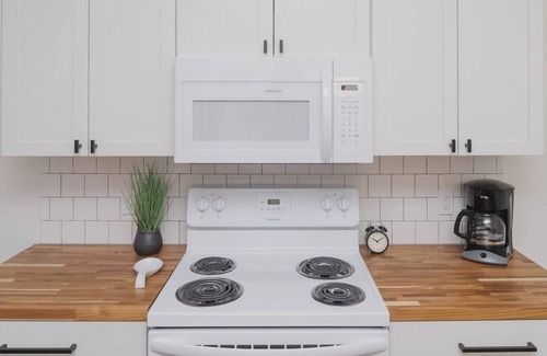 Brady Arts District House | 21 1/2 Boutique Hotel Unit 3-1