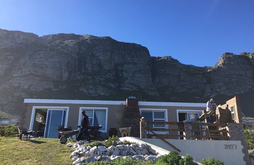 Betty's Bay Cottage | 210 Degrees South - Paradise in Sunny Seas