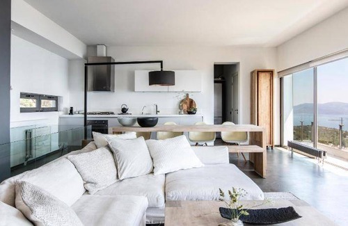 Marathon Resort | 210 m² Resort ∙ 3 bedrooms ∙ 127 guests