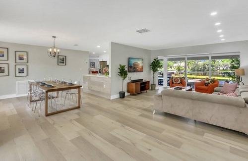 Weston House | 211 m² House ∙ 4 bedrooms ∙ 8 guests