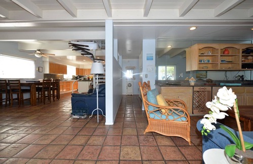 Avalon House | 211CL: Large Deck, Golf Cart, 1 Block to Beach, Pet Friendly. - 211 Claressa
