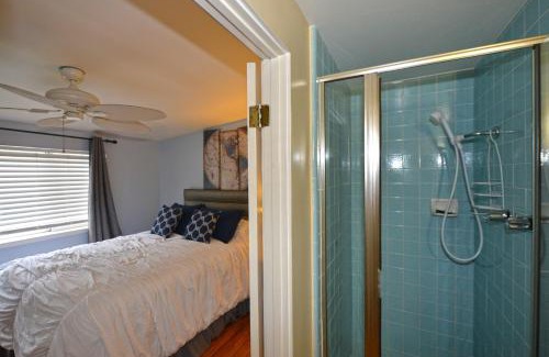 Avalon House | 211CLU 211 Claressa - Up