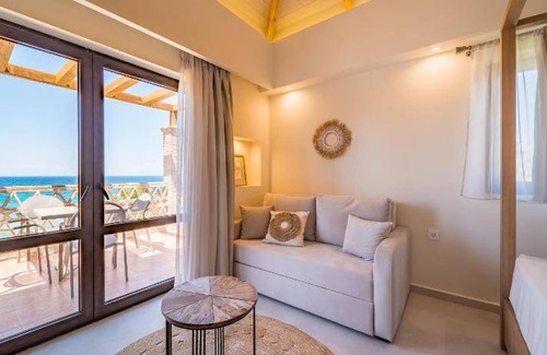 Psarou Resort | 215 m² Resort ∙ 4 bedrooms ∙ 10 guests