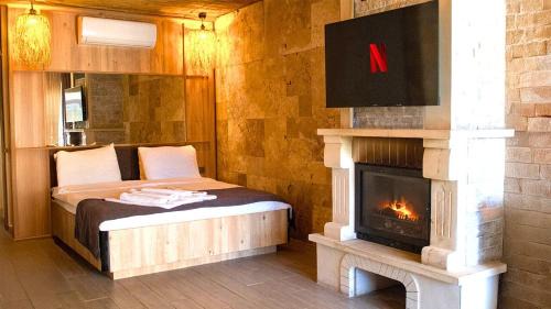 Agva Hotel | 216 North Hotel