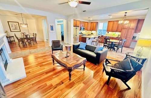 Reno House | 22 Min to Ski 5 TVs Sleeps 13
