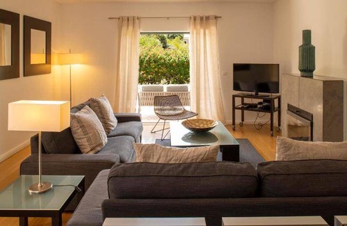 Cascais Resort | 220 m² Resort ∙ 3 bedrooms ∙ 127 guests