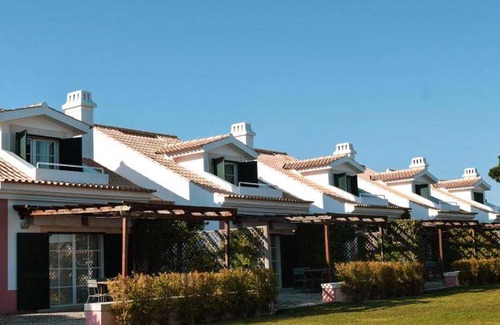 Cascais Resort | 220 m² Resort ∙ 3 bedrooms ∙ 127 guests