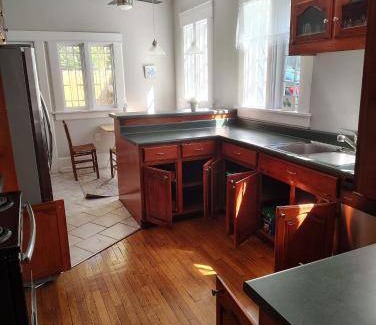 Birmingham House | 223 m² House ∙ 1 bedroom ∙ 11 guests