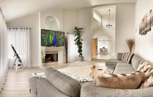 Laguna Hills Villa | 223 m² Villa ∙ 4 bedrooms ∙ 8 guests