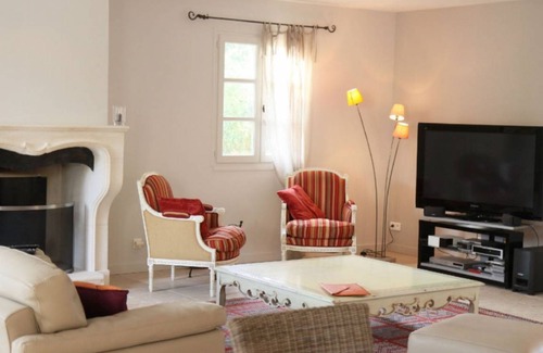 Cabrieres-d'Avignon House | 225 m² House ∙ 4 bedrooms ∙ 8 guests