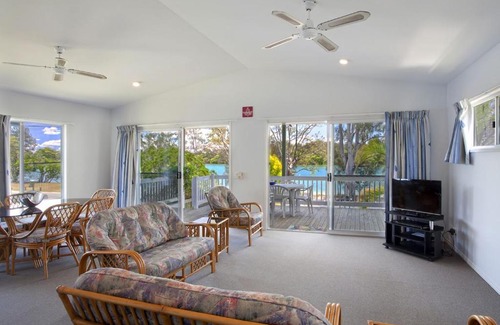 Tewantin House | 23 Hilton