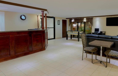 Chatham-Kent Hotel | 23 m² Hotel ∙ 127 guests