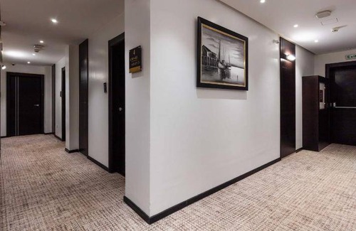 Algiers Hotel | 23 m² Hotel ∙ 4 guests