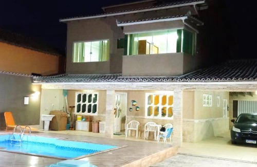 Rio das Ostras House | 230 m² House ∙ 4 bedrooms ∙ 15 guests
