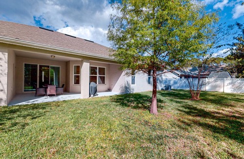 Indian Trails House | 231 m² House ∙ 4 bedrooms ∙ 10 guests