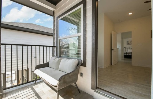 San Antonio Condo | 235 m² Condo ∙ 2 bedrooms ∙ 6 guests