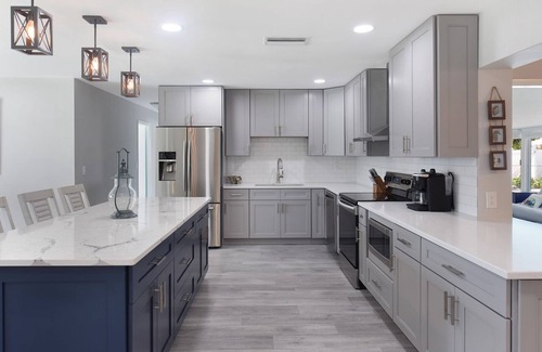 Lake Clarke Shores House | 2353 Managed By Brampton Park