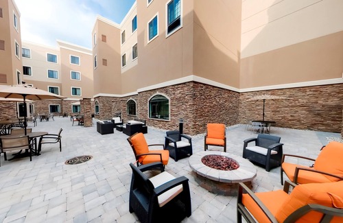 Bryant Pattengill East Apartment | 24-Hour Business Center + Fitness Center | Studio in Research Park, Close to U of M