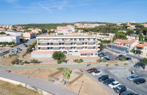 Saint-Pierre-la-Mer Apartment | 24 m² Apartment ∙ 1 bedroom ∙ 2 guests