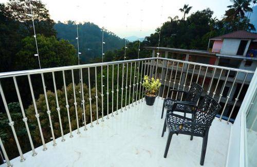 Anachal Hotel | 24 m² Hotel ∙ 3 guests