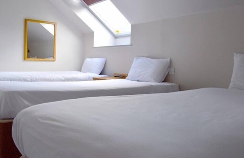 Oldham Hotel | 247 Hotel