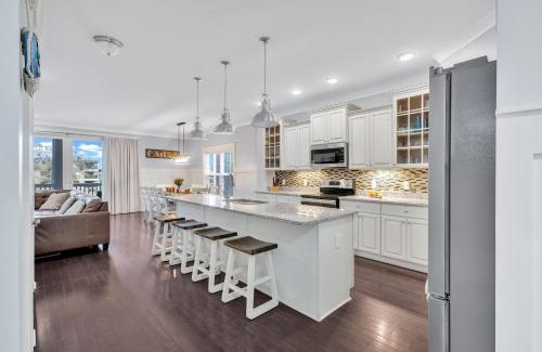 Folly Field House | 25 Sandcastle Court