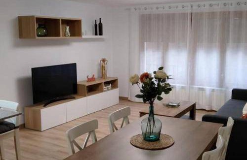 Castello de Farfanya House | 250 m² House ∙ 4 bedrooms ∙ 14 guests