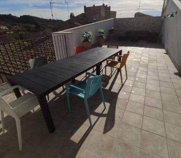 Castello de Farfanya House | 250 m² House ∙ 4 bedrooms ∙ 14 guests