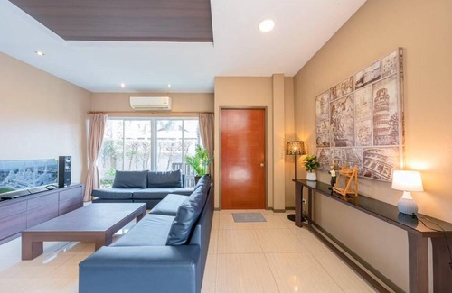 Na Kluea House | 250 m² House ∙ 3 bedrooms ∙ 8 guests