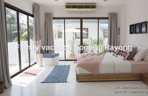 Rayong House | 250 m² House ∙ 4 bedrooms ∙ 14 guests