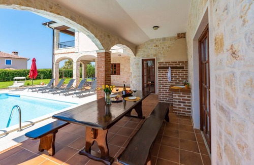 Muline House | 250 m² House ∙ 4 bedrooms ∙ 10 guests