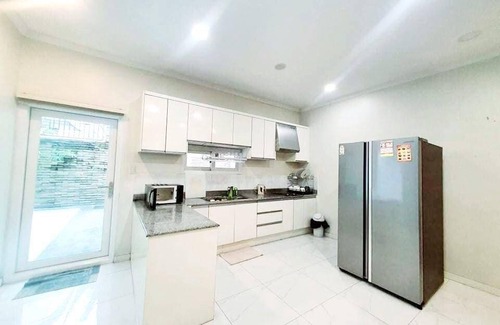 Clark Freeport Villa | 250 m² Villa ∙ 5 bedrooms ∙ 16 guests