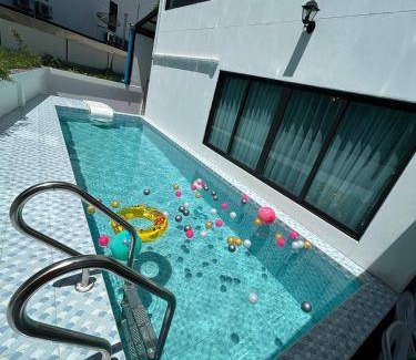 Chonburi Villa | 250 m² Villa ∙ 3 bedrooms ∙ 8 guests