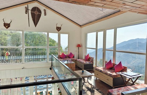 Mussoorie Villa | 2508 m² Villa ∙ 4 bedrooms ∙ 14 guests