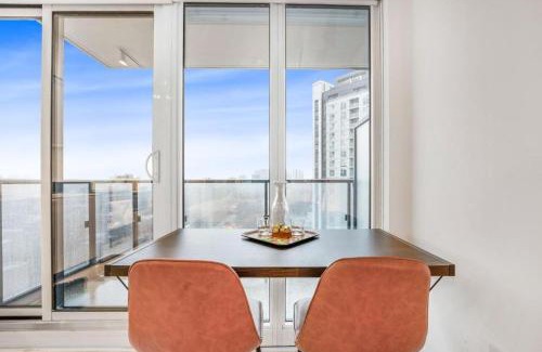 Fort York Apartment | 251 Jarvis st -Steps to Eaton Centre - Monthly Stays Only