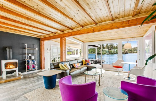Rollingbay House | 251 m² House ∙ 4 bedrooms ∙ 8 guests