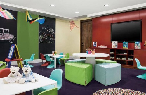Downtown Chicago Hotel | 251 m² Hotel ∙ 127 guests