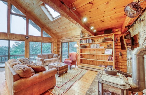 Andover House | 253 m² House ∙ 3 bedrooms ∙ 8 guests