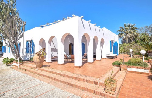 Marinella di Selinunte House | 255 m² House ∙ 5 bedrooms ∙ 12 guests