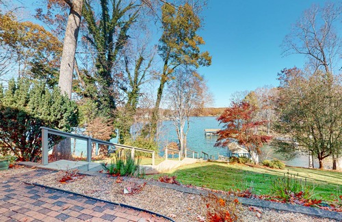 Moneta House | 255 m² House ∙ 3 bedrooms ∙ 6 guests