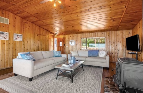 Tulalip House | 256 m² House ∙ 4 bedrooms ∙ 8 guests